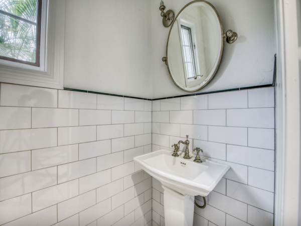 Experience Luxury at this Historic House in Lido Key